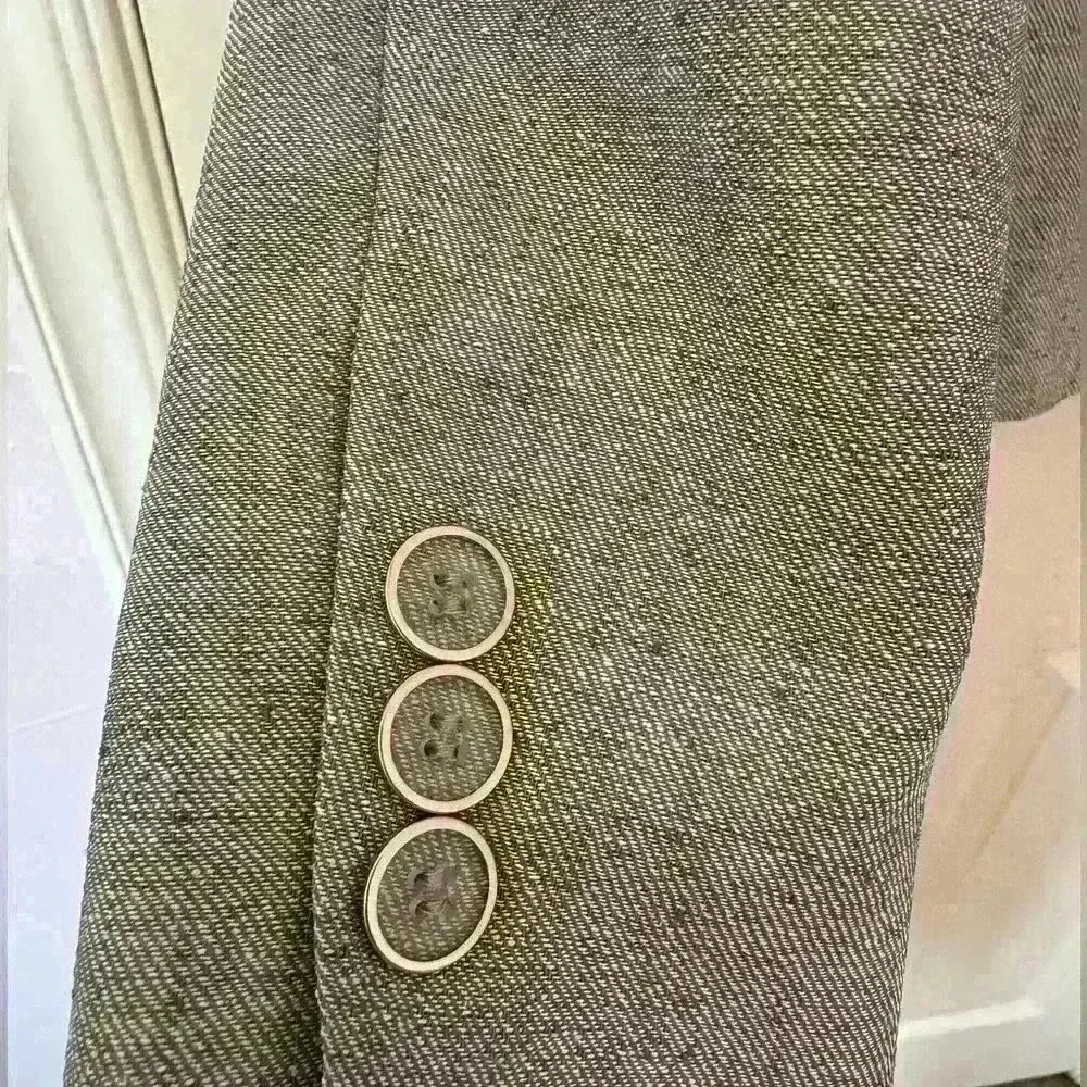 EUC Kasper women’s tailored suit jacket, clear buttons, perfect condition! - Picture 3 of 7